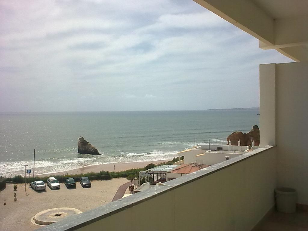 Rocha Praia Mar Beach Front Line Bay Portimão Zimmer foto